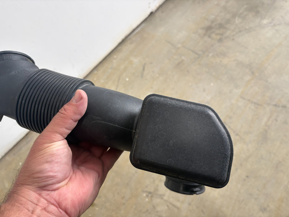 2016 - 2020 Kia Optima 2.4L Air Cleaner Intake Duct Tube Hose OEM