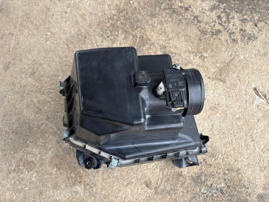 2015-2016 Honda CRV 2.4L Air Cleaner Intake Box Assembly OEM