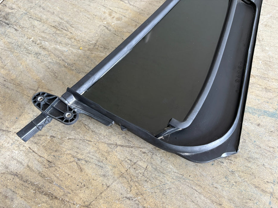 2018-2023 Volkswagen Atlas Door Vent Window Glass Rear Right Passenger Side OEM