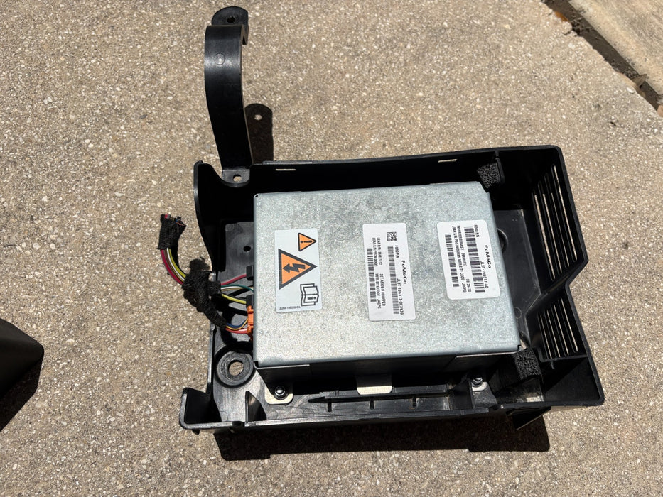 2018, 2019, 2020 Ford F150 Power Converter JL3T-19G317-AD OEM