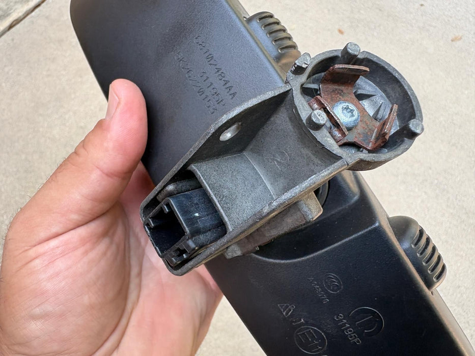 2013 - 2018 DODGE RAM 1500 INSIDE REAR VIEW MIRROR OEM