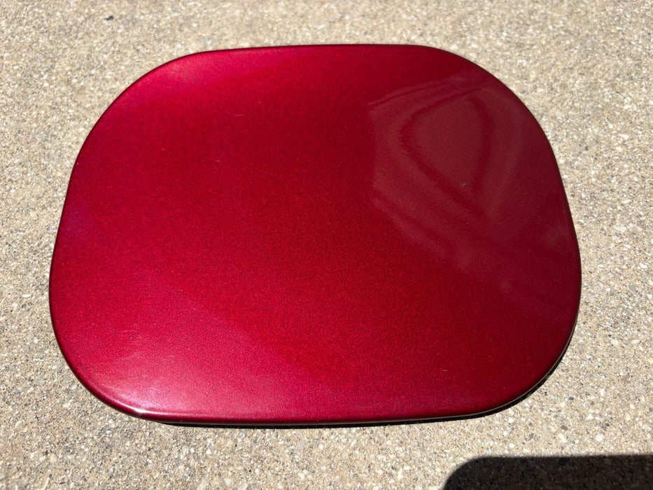 2018-2024 CHEVROLET TRAVERSE FUEL TANK FILLER DOOR LID COVER OEM