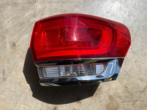 2014-2018 JEEP GRAND CHEROKEE RIGHT SIDE TAIL LIGHT OEM P68110016AF