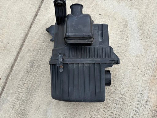 Original - 2012-2013 Kia Soul 2.0L Air Intake Filter Box Housing
