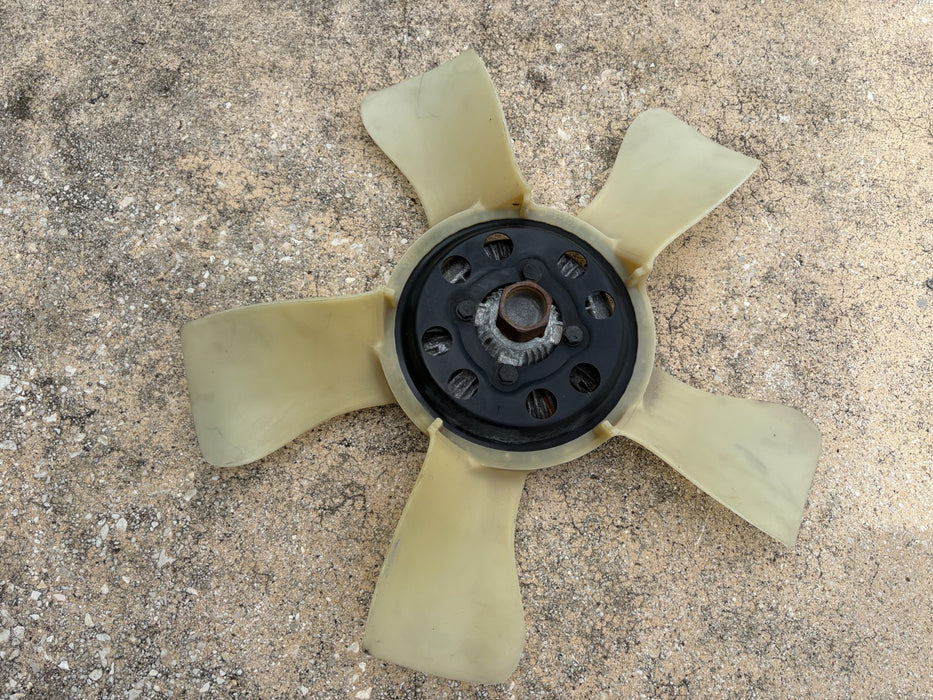 2011 - 2018 Dodge Ram 1500 Fan Clutch With Blades 5.7L V8 OEM