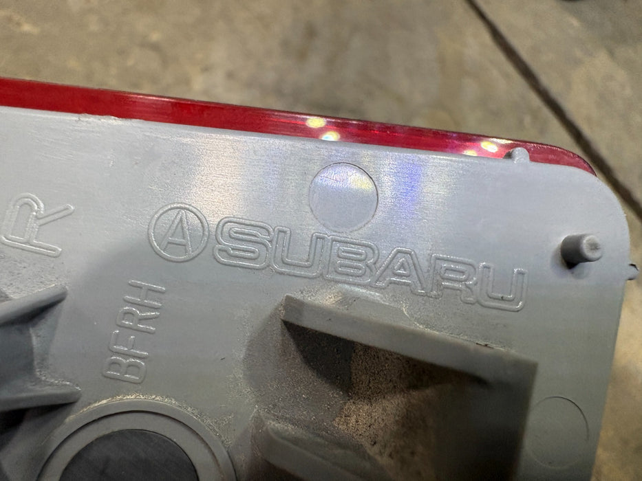 2015-2019 Subaru Outback Limited Right Rear Bumper Reflector OEM