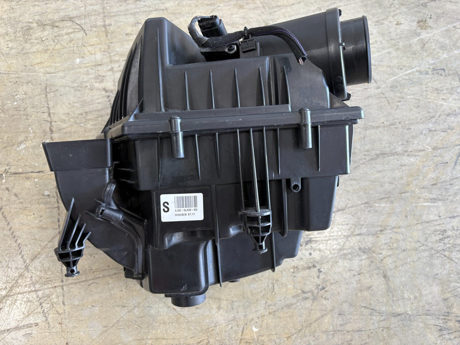 2015- 2017 LAND ROVER DISCOVERY SPORT AIR CLEANER FILTER HOUSING OEM EJ325L232BD