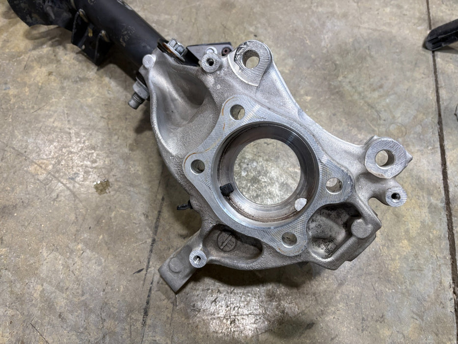 2019 - 2024 Ford Edge 2.0L Front Right Side Suspension Knee Knuckle OEM
