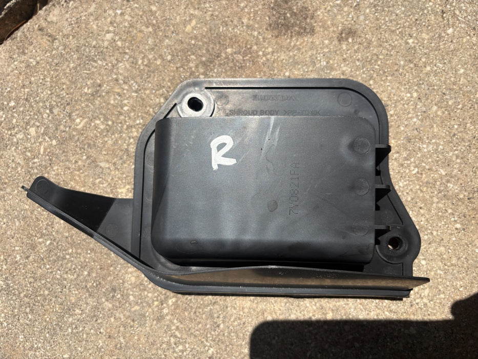 2016 - 2022 HONDA PILOT RIGHT HAND HEATER BOX INLET GROMMET DUCT OEM