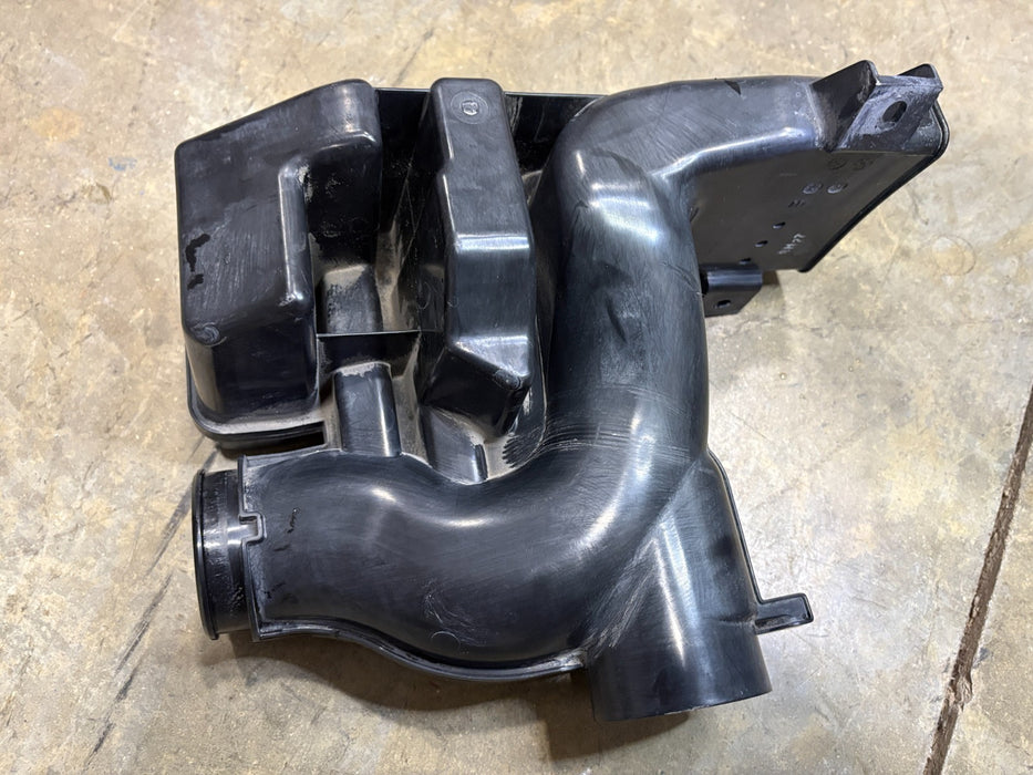 2016-2022 Honda HR-V HRV Engine Air Intake Tube Chamber OEM