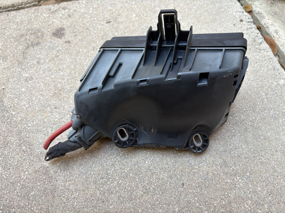 2018 - 2023 Volkswagen Atlas Cross 3.6L Fuse Box Engine OEM