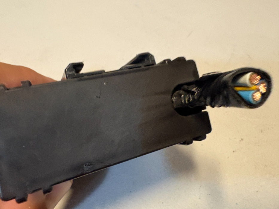 2014-2015 INFINITI Q50 VVEL SMALL FUSE BOX VEL RELAY PWM BOX "H" 25230-7995A OEM