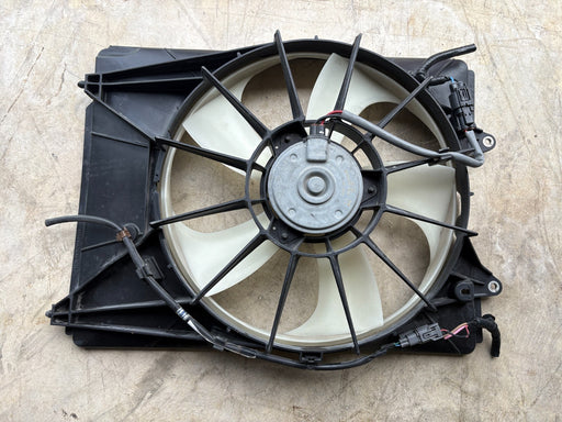 2016-2021 Honda Pilot 3.5L Radiator Cooling Fan Motor Assembly OEM