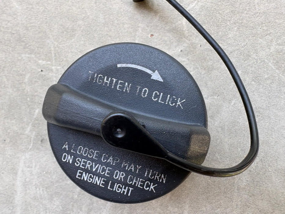 2007 - 2017 Jeep Patriot Fuel Tank Gas Cap OEM
