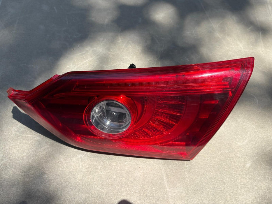 2014 2015 2016 2017 Infiniti Q50 Tail Light Inner Right Passenger OEM