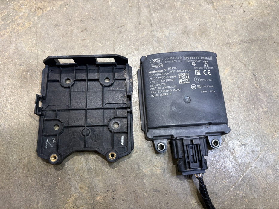 2017-2024 FORD EDGE REAR LEFT BLIND SPOT RADAR SENSOR OEM #JR3T-14D453-CC
