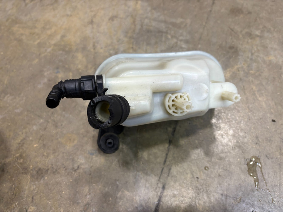 2016-2022 Land Rover Range Rover Sport 5.0L Power Steering Reservoir CPLA7H496CA