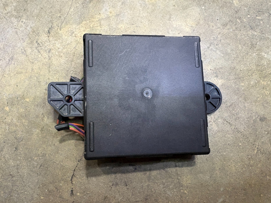 2013 - 2020 Dodge Grand Caravan Front Right Door Module P05026860AE OEM