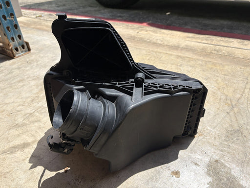 2013 2014 2015 2016 2017 Audi A5 Air Cleaner Intake Box OEM