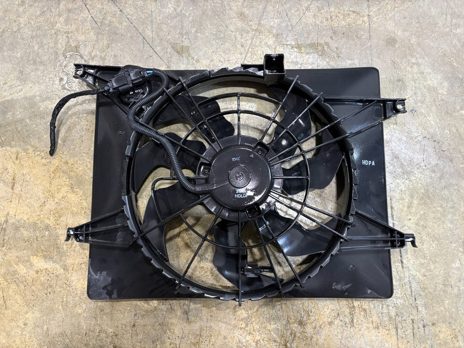 2011 - 2015 Hyundai Sonata 2.4L Radiator Fan Motor OEM