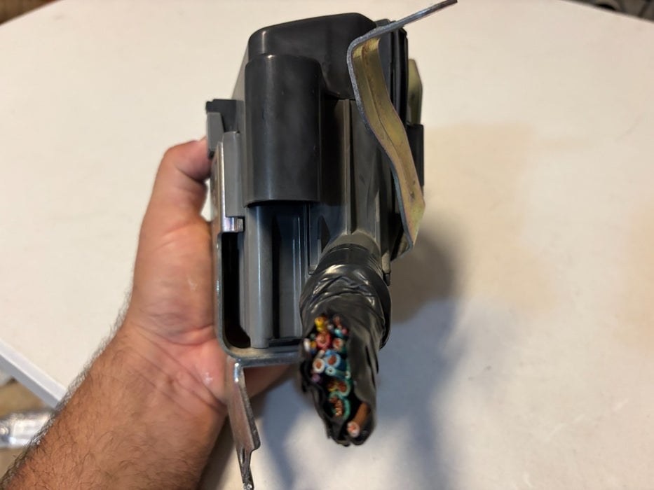 2014 - 2015 Infiniti Q50 Fuse Box Engine OEM