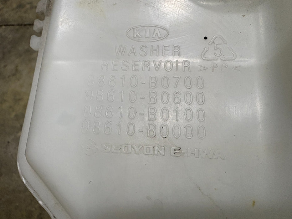 2017-2018 Kia Forte Windshield Washer Fluid Reservoir Bottle OEM 98610-B0700