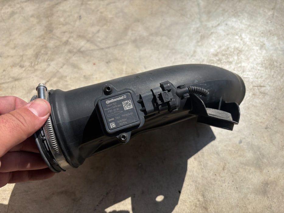 2014-2018 BMW X3 3.0L Turbo Air Intake Tube 1054695S02 OEM