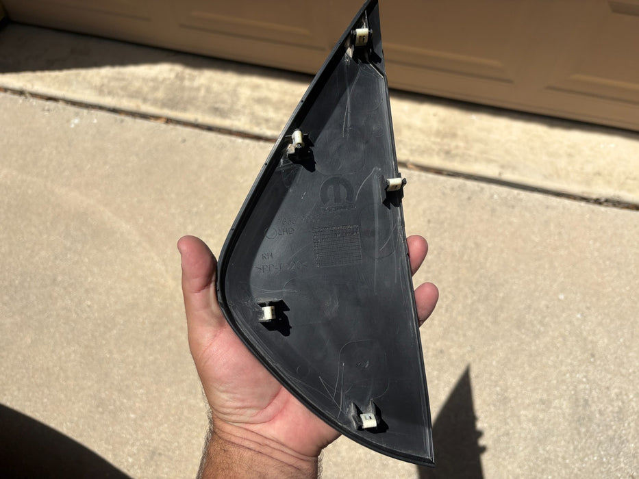 2015-2023 JEEP RENEGADE DASH RIGHT END CAP TRIM COVER PANEL 735579053 OEM