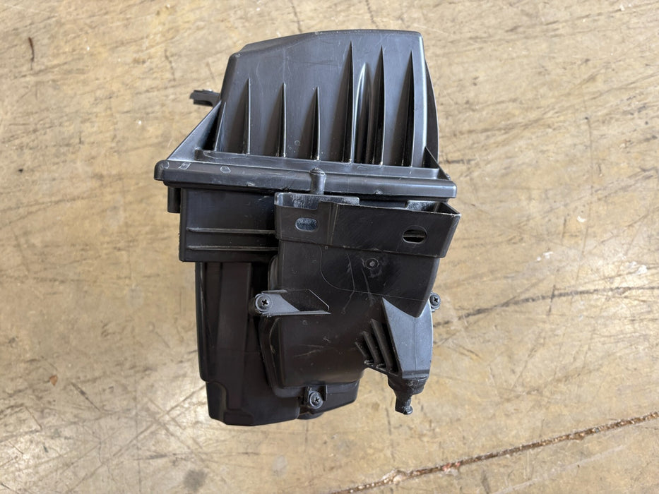 2015- 2017 LAND ROVER DISCOVERY SPORT AIR CLEANER FILTER HOUSING OEM EJ325L232BD