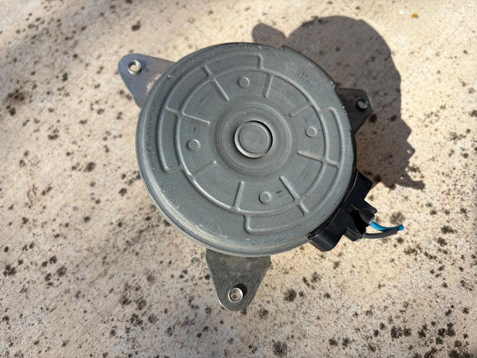 2013 - 2017 Subaru XV Condenser Cooling Fan Motor OEM