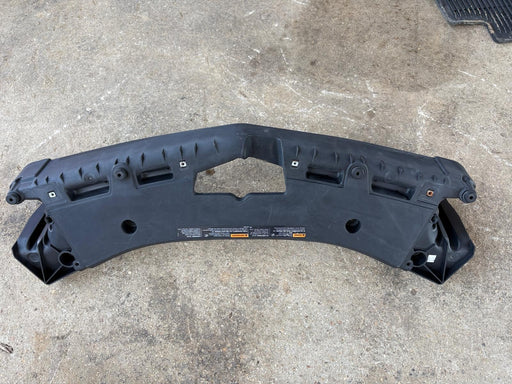 2010-2017 EQUINOX Front Bumper Grille Engine Cover Support Shroud 22802304