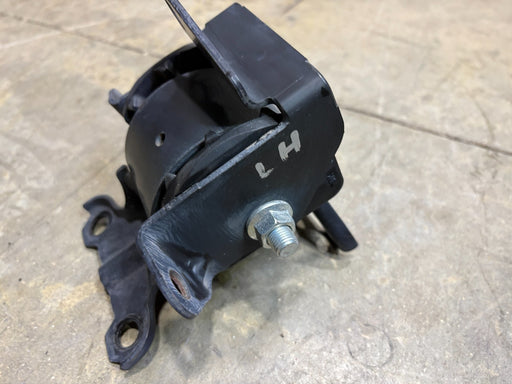 2015-2024 MITSUBISHI OUTLANDER SPORT TRANSMISSION LEFT MOUNT SUPPORT BRACKET OEM