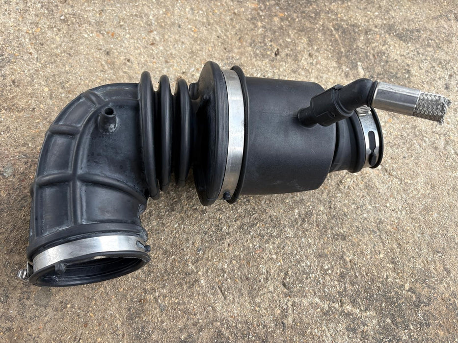 2013-2019 Cadillac CTS 2.0L Air Cleaner Hose Duct Pipe OEM 20857938