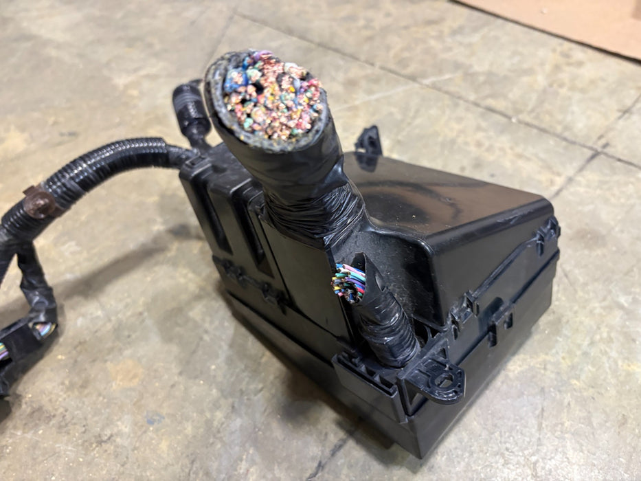 Fuse Box Engine  2012-2020 OUTLANDER SPORT Fuse Box Engine 2.0 OEM