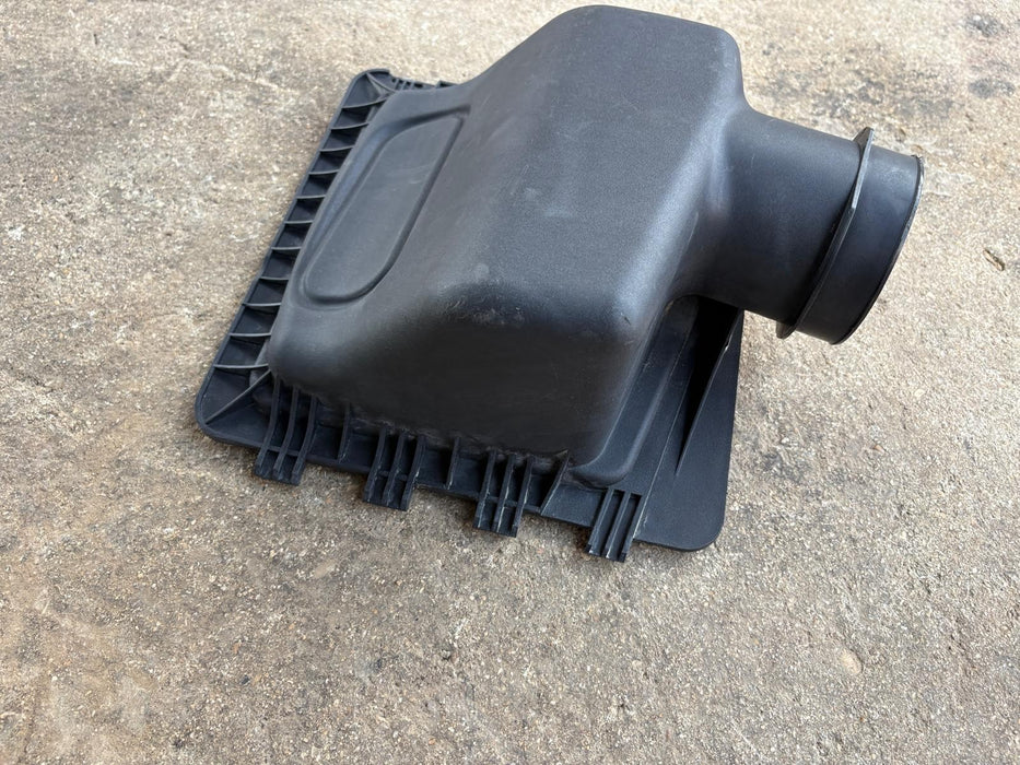 2018 - 2020 FORD F150 3.5L AIR CLEANER FILTER HOUSING UPPER COVER OEM
