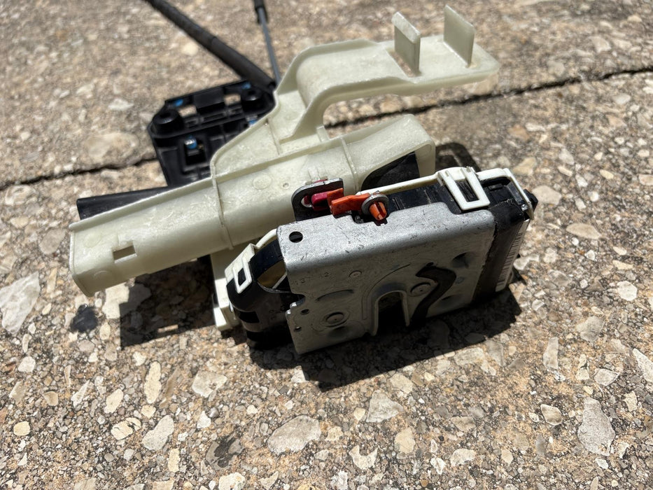 2018-2023 Jeep Wrangler Front Left Driver Side Power Door Latch Lock Actuator