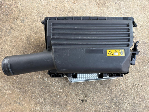 2016-2021 Mercedes GLC300 Air Intake Cleaner Filter Housing Box OEM