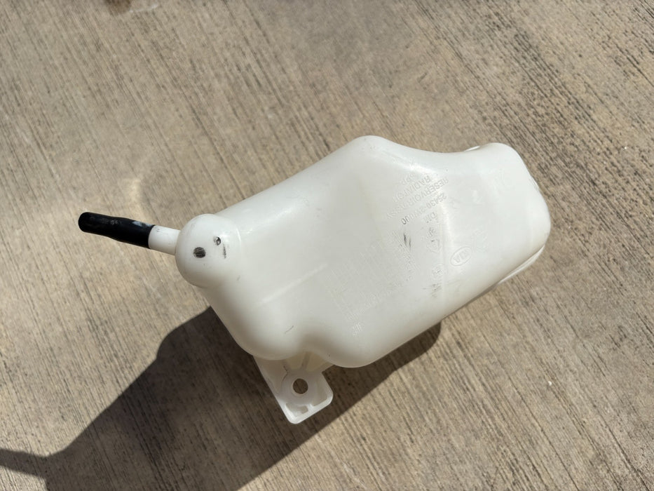 2013-2019 Hyundai Santa Fe Radiator Coolant Overflow Expansion Tank Bottle, OEM