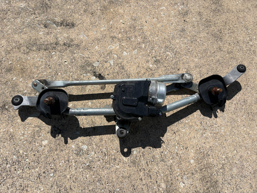 2020 - 2025 MAZDA CX-30, CX30 WINDSHIELD WIPER MOTOR OEM