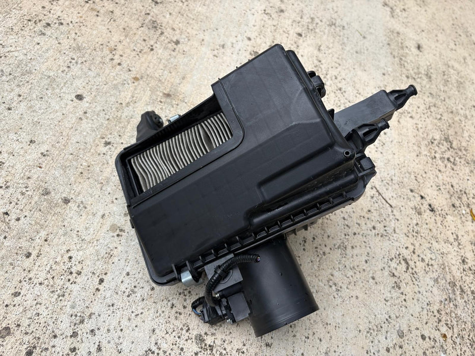 2014-2020 Nissan Rogue 2.5L Air Intake Air Cleaner Box Housing Assembly OEM
