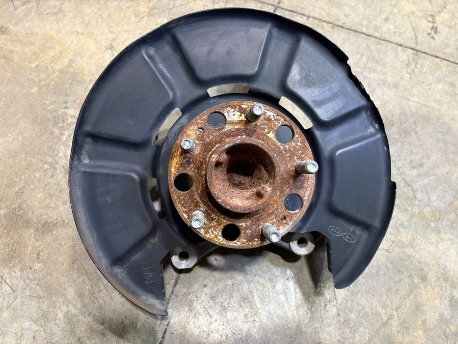 2020 - 2025 HYUNDAI PALISADE FWD REAR RIGHT SPINDLE KNUCKLE & HUB 52706S8050