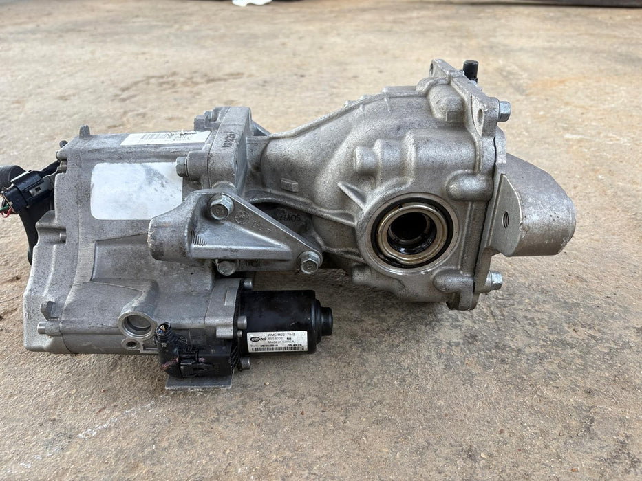 2019 - 2020 Hyundai Santa Fe Rear Axle Differential Carrier Assembly OEM