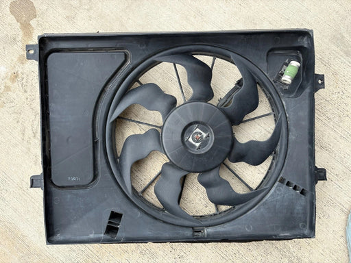 2012-2019 Kia Soul 1.6L 2.0L, Radiator Cooling Fan Motor & Shroud - OEM