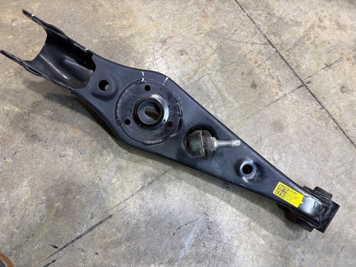 2020-2025 HYUNDAI PALISADE REAR RIGHT SIDE LOWER CONTROL ARM OEM 55211S8050