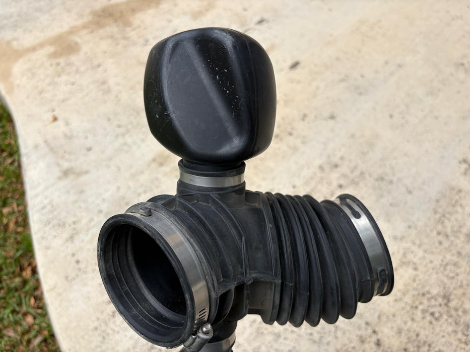 2018-2024 CHEVROLET TRAVERSE 3.6 AIR CLEANER INTAKE OUTLET DUCT HOSE TUBE OEM