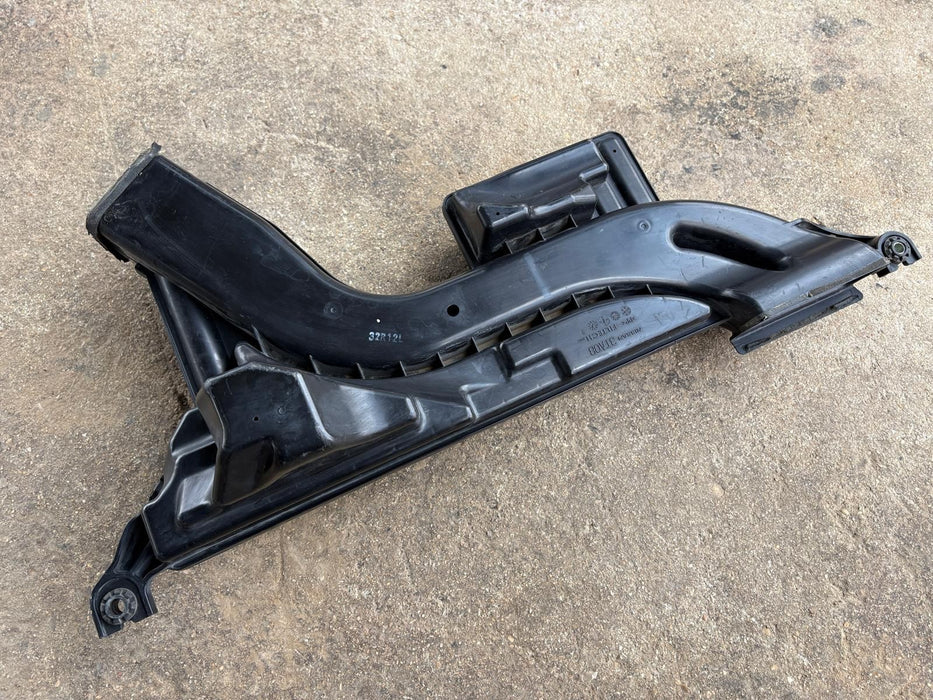 2013 - 2018 Nissan Altima 2.5L Fresh Air Cleaner Intake Duct Tube OEM