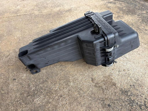 2020-2025 Nissan Versa 1.6L Air Cleaner Intake Box Assembly OEM