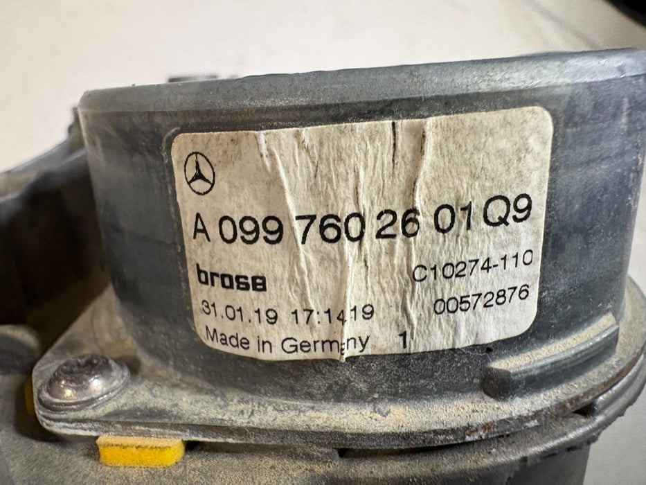 2016 - 2019 MERCEDES GLC300 253 REAR POWER LIFTGATE LIFT MOTOR OEM A0997602601