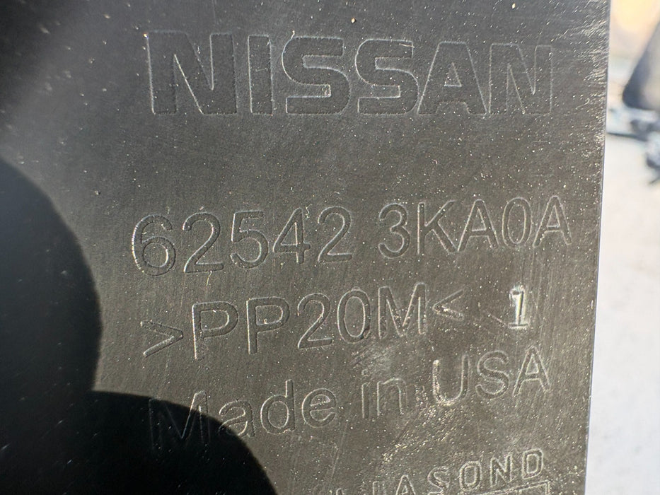 2014 - 2020 NISSAN PATHFINDER RADIATOR LOWER SEAL SPLASH SHIELD 625423KA0A OEM