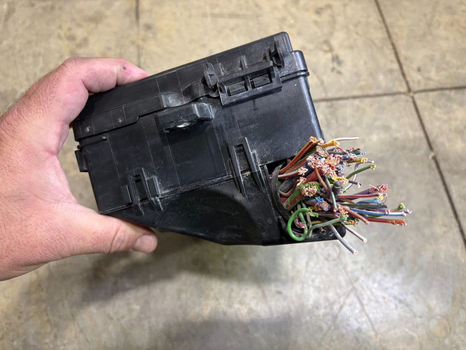 2019 Ford Escape Fusebox Fuse Box Relay Module #AV6T-14A067-AD